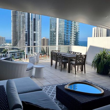 Private Sky Terrace Classic Penthouse 2 Car Parks Apartment Gold Coast Bagian luar foto