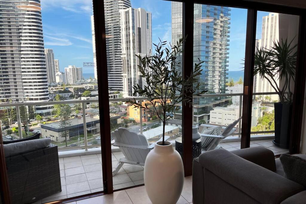 Private Sky Terrace Classic Penthouse 2 Car Parks Apartment Gold Coast Bagian luar foto